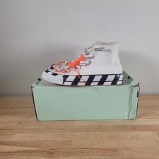 Off-White Converse Chuck